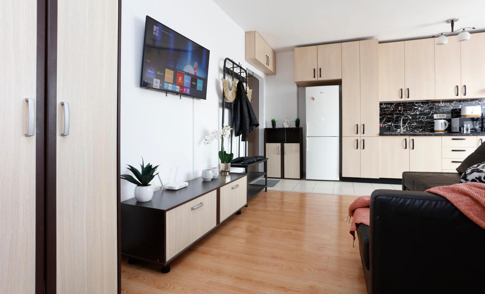 Enchanting Retreat - Historic Old Town - Pet-Friendly Haven - Steps From Unirii บูคาเรสต์ ภายนอก รูปภาพ
